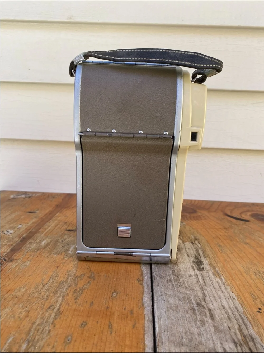 Vtg Polaroid Land Camera